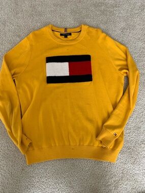 Tommy Hilfiger Yellow Crewneck Sweater with Flag Patch